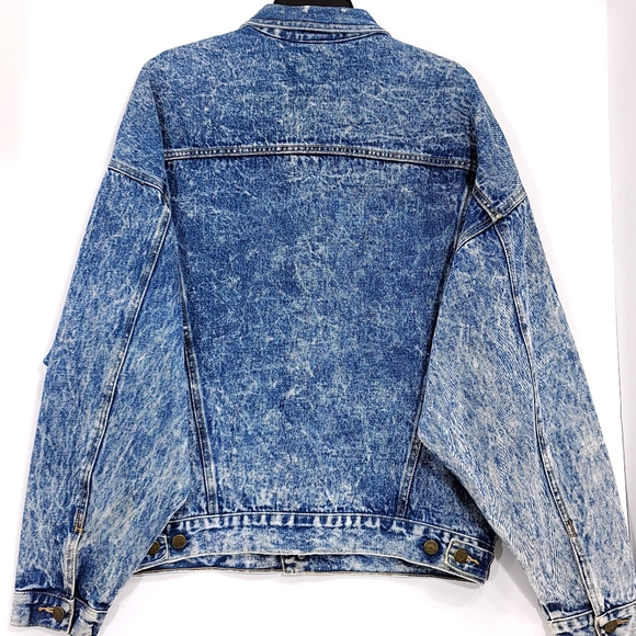 Guess Vintage 80s Acid-Washed Trucker Jacket/ Guess Striped Crewneck Men' Medium - Picture 3 of 16